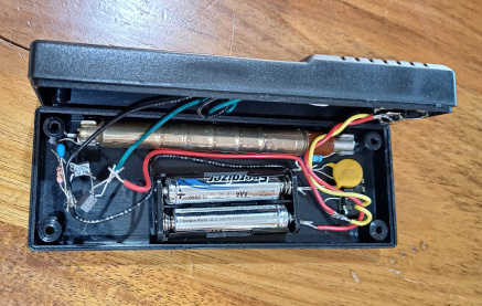 Wiring of geiger counter back
